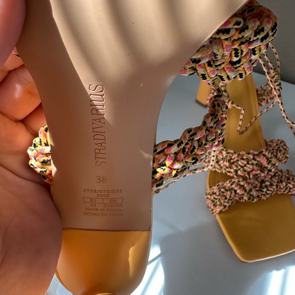 Stradivarius Orange Lace Up Heels, brand new! - Picture 4 of 4